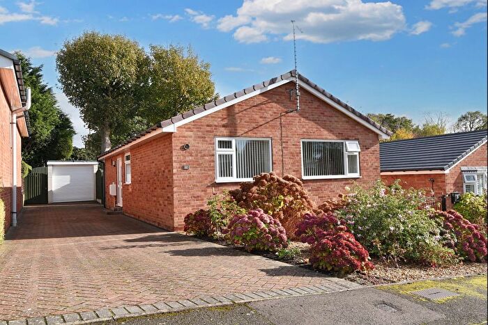 3 Bedroom Detached Bungalow For Sale In Summerfield Road, Dronfield, S18