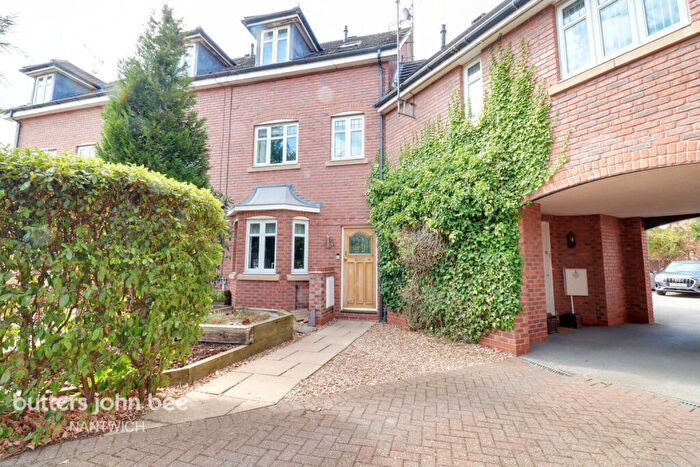 3 Bedroom Town House For Sale In Hawksey Drive, Nantwich, CW5