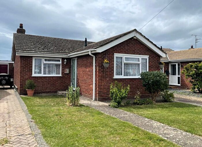 2 Bedroom Detached Bungalow For Sale In Queen Street, Bozeat, NN29
