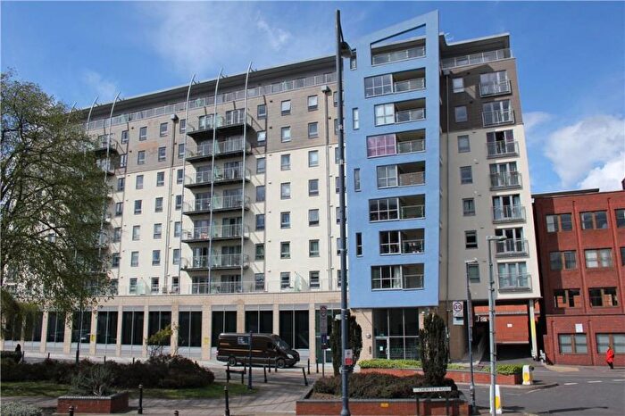1 Bedroom Apartment To Rent In Woking, Surrey, GU21