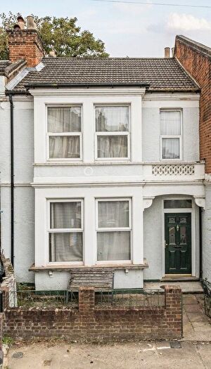 3 Bedroom Terraced House For Sale In Murillo Road, London, SE13