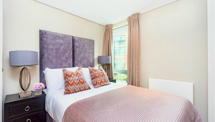 3 Bedroom Flat To Rent In Merchant Square, London, W2