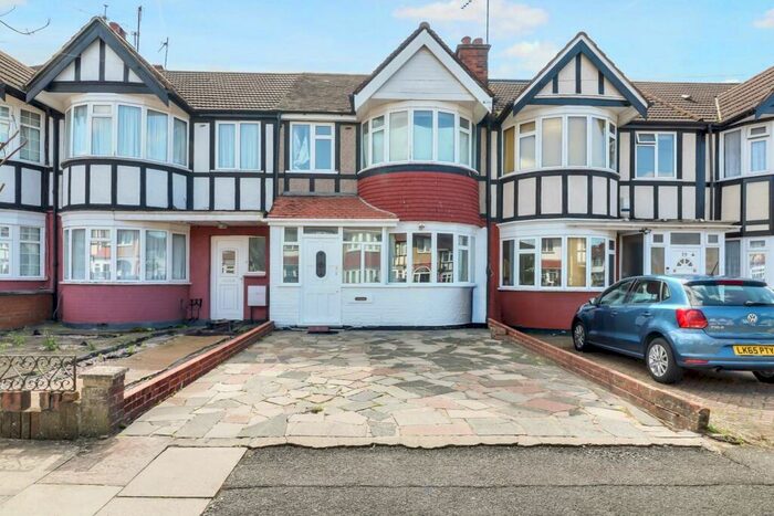 3 Bedroom Terraced House To Rent In Minehead Road, Harrow, HA2