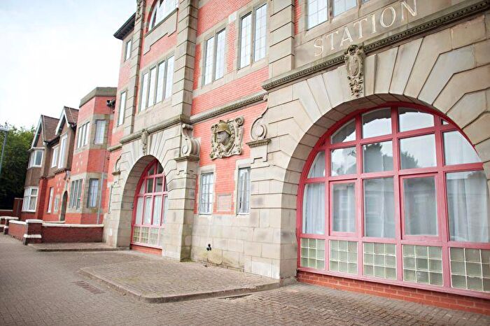 2 Bedroom Flat To Rent In Rose Road, Harborne, Birmingham, B17