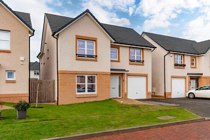 4 Bedroom Detached House For Sale In Shiel Hall Loan, Rosewell, Midlothian, EH24