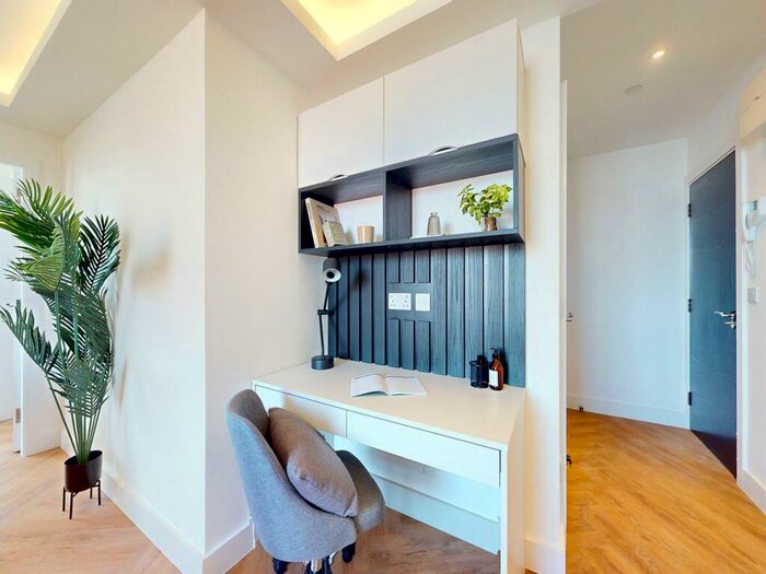 1 Bedroom Apartment To Rent In Eastgate, Leeds, LS2