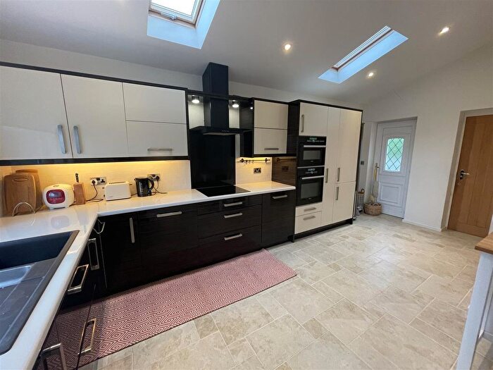 4 Bedroom Property To Rent In Derriman Glen, Ecclesall, S11