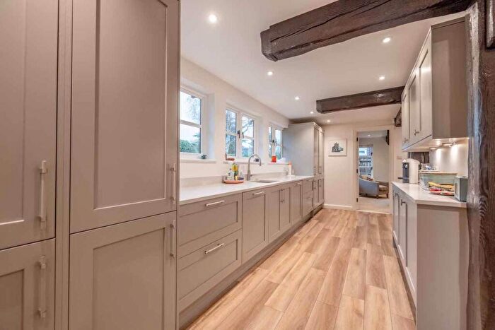 4 Bedroom Detached House For Sale In Grays Park Road, Stoke Poges, SL2