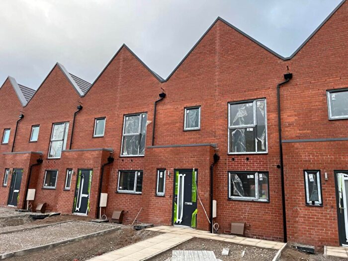 3 Bedroom Mews For Sale In Tender Drive, Bolton, BL6