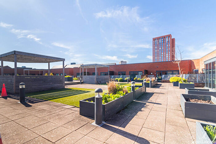 3 Bedroom Apartment To Rent In Pope Street, The Kettleworks, Birmingham, B1