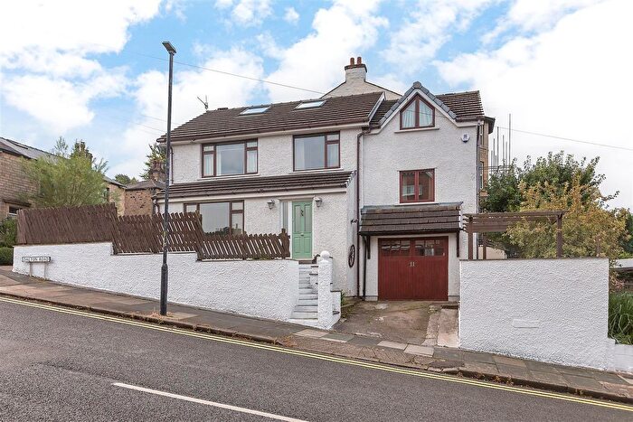 4 Bedroom Detached House For Sale In Derwent Road, Lancaster, LA1