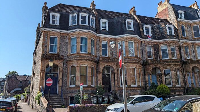 3 Bedroom Flat To Rent In Manilla Road – Garden Flat, BS8