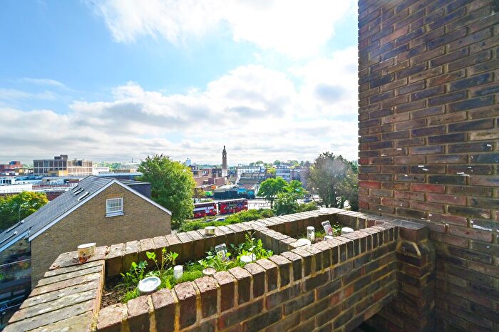 1 Bedroom Flat For Sale In Riverdale House, Molesworth Street, Lewisham, SE13