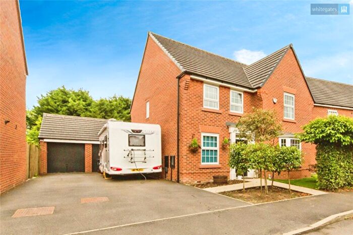 4 Bedroom Detached House For Sale In Buttonbush Drive, Stapeley, Nantwich, Cheshire, CW5