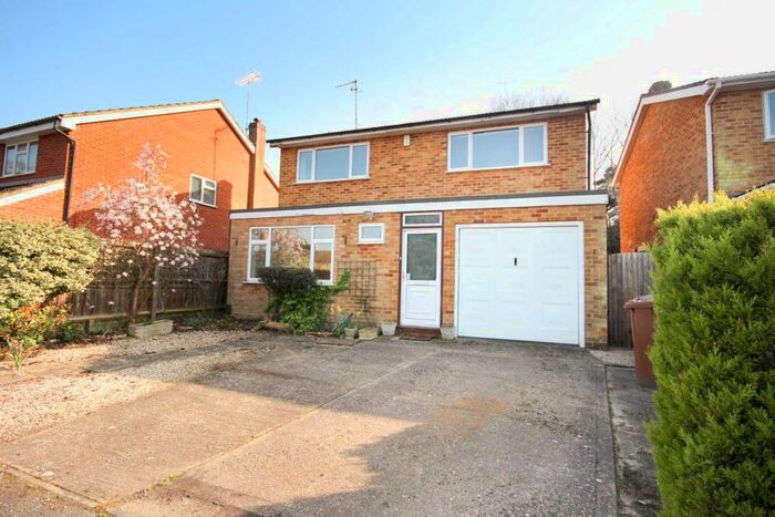 4 Bedroom Detached House To Rent In Whistley Close, Bracknell, RG12