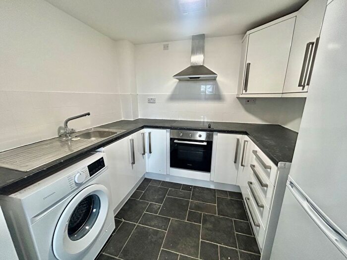 1 Bedroom Flat To Rent In Mansfield Road, Nottingham, NG1