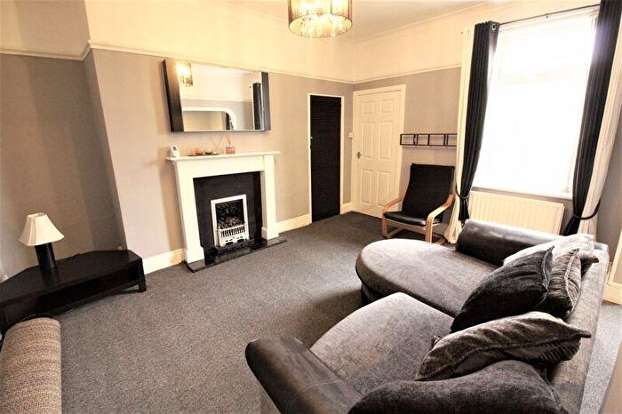 2 Bedroom Flat To Rent In Portland Street, Gateshead, NE10