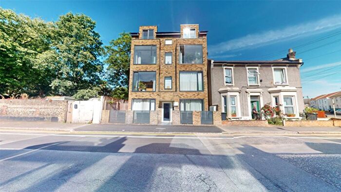 1 Bedroom Flat To Rent In St James Park, Croydon, CR0