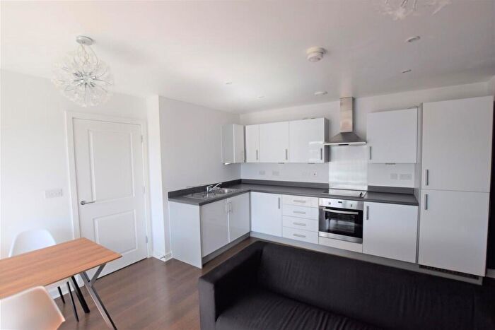 2 Bedroom Apartment To Rent In Quayside Drive, Colchester, CO2