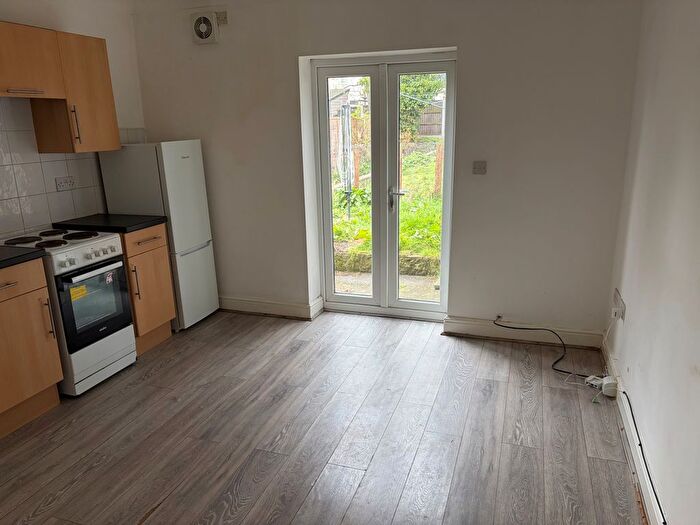 1 Bedroom Flat To Rent In Westcliff-On-Sea, SS0
