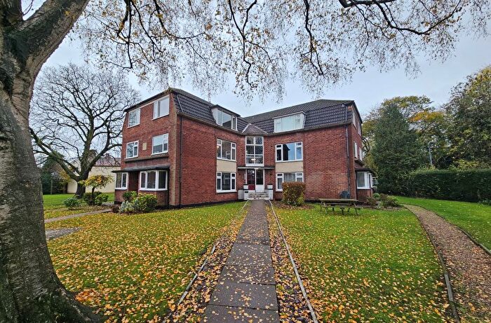 2 Bedroom Flat For Sale In Orton Close, Water Orton, Birmingham, Warwickshire, B46