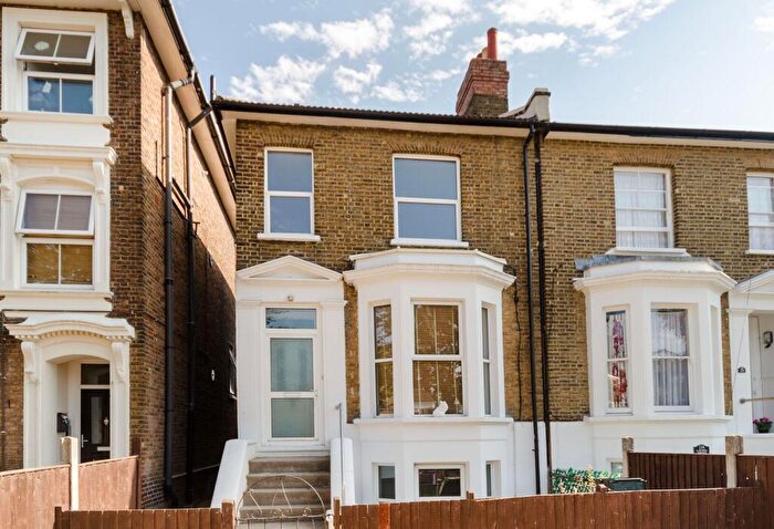 1 Bedroom Flat To Rent In Laurel Grove, Penge, London, SE20