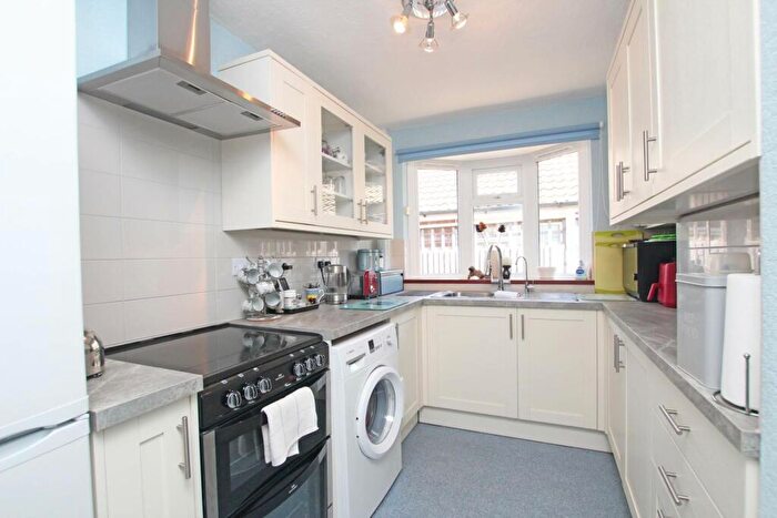3 Bedroom Detached Bungalow For Sale In Eridge Road, Eastbourne, BN21