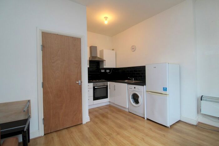 1 Bedroom Flat To Rent In Claude Road, Roath, Cardiff, CF24