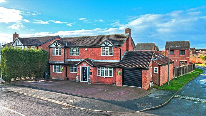 5 Bedroom Detached House For Sale In Deerhill, Wilnecote, Tamworth, Staffordshire, B77