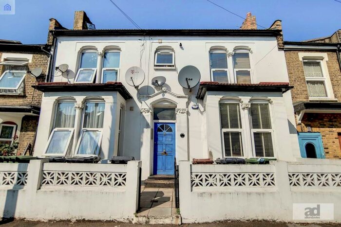 1 Bedroom Flat To Rent In Westdown Road, Stratford, E15