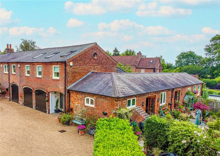 4 Bedroom Semi-Detached House For Sale In Ferrers Hill Farm, Pipers Lane, Markyate, AL3