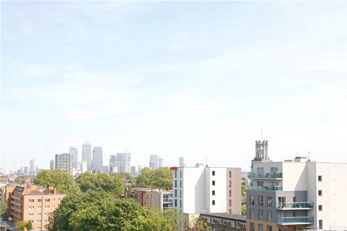 2 Bedroom Flat To Rent In Christian Street, Shadwell, London, E1