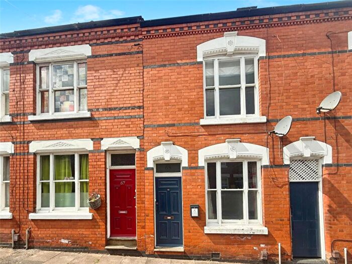 2 Bedroom Terraced House For Sale In Hartopp Road, Clarendon Park, Leicester, LE2