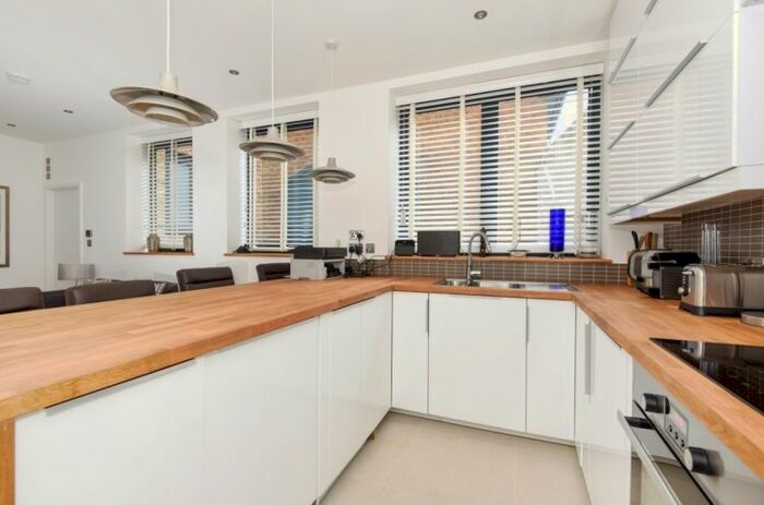 1 Bedroom Flat To Rent In North Mews, London, WC1N