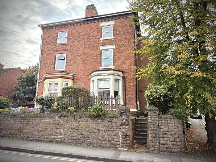 Semi-Detached House For Sale In Nottingham Road, Nottingham, NG7