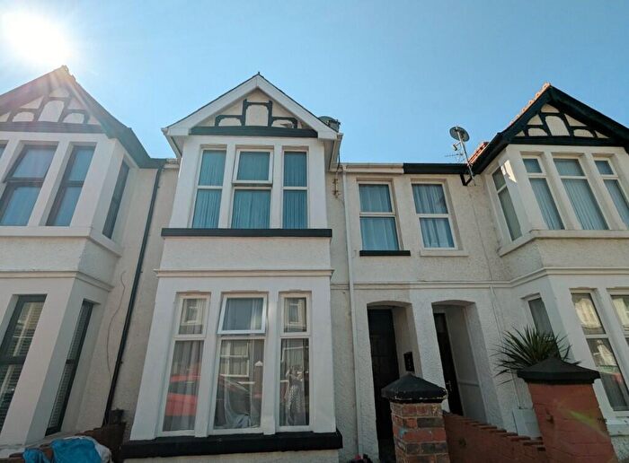 2 Bedroom Flat For Sale In Fenton Place, Porthcawl, Bridgend (County Of), CF36