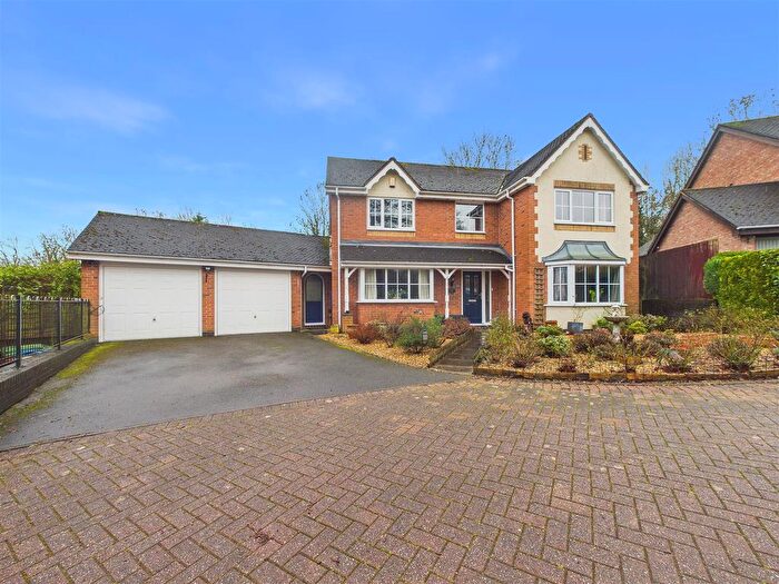 4 Bedroom Detached House For Sale In Kingfisher Drive, Colwich, Stafford, ST18