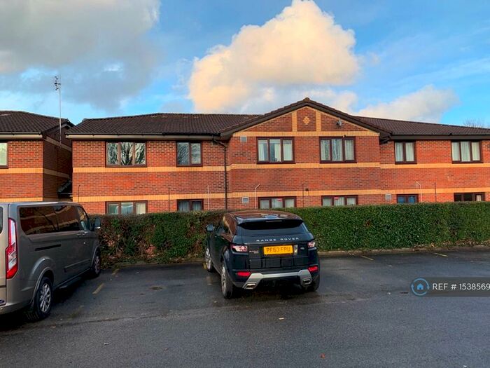 Studio To Rent In Youngbridge Court, Fareham, PO16
