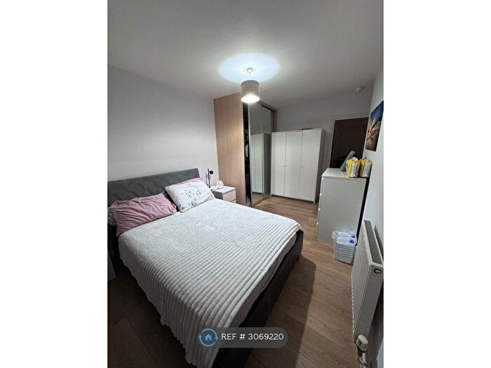 1 Bedroom Flat To Rent In High Road, London, E15