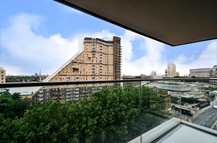 1 Bedroom Flat To Rent In Landmark West Tower, Canary Wharf, London, E14