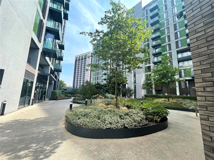 2 Bedroom Apartment To Rent In Local Blackfriars, Block B, Bury Street, Salford, Manchester City Centre, Greater Manchester, M3