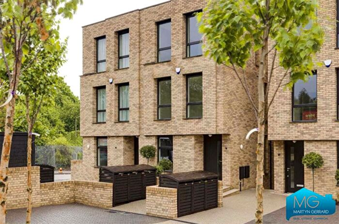 4 Bedroom Semi-Detached House For Sale In Lion Yard, Barnet, Hertfordshire, EN5