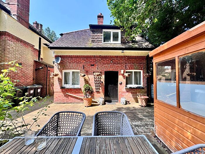 1 Bedroom Flat To Rent In Glenferness Avenue, Bournemouth, BH4