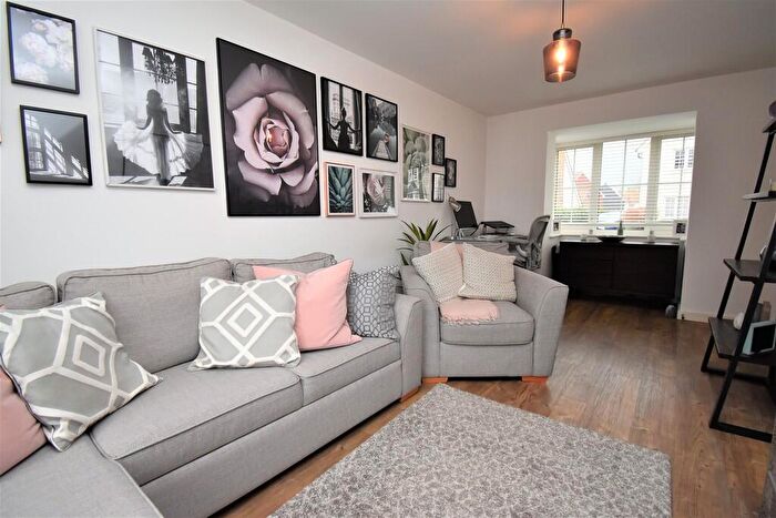 3 Bedroom Detached House For Sale In Franklin Drive, Elsenham, CM22