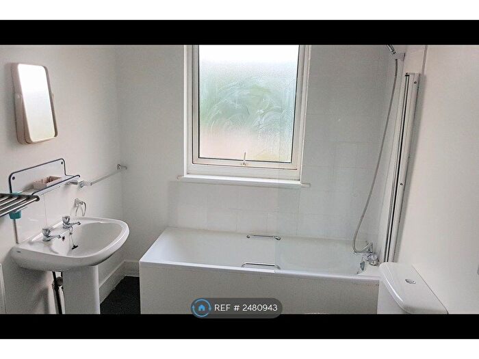 3 Bedroom Maisonette To Rent In Crabble Hill, Dover, CT17
