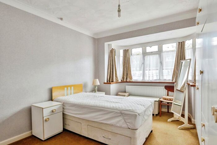 2 Bedroom Bungalow For Sale In Otter Road, Oakdale, Poole, Dorset, BH15