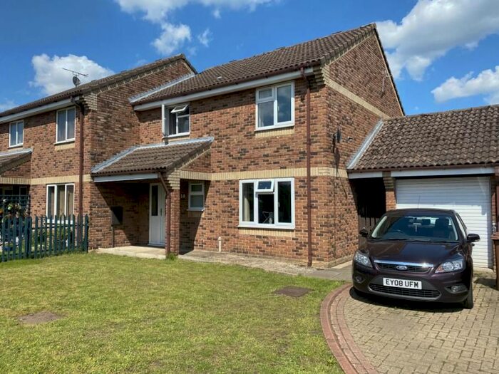 Houses for sale & to rent in IP27 9AT, South Road, Lakenheath Brandon