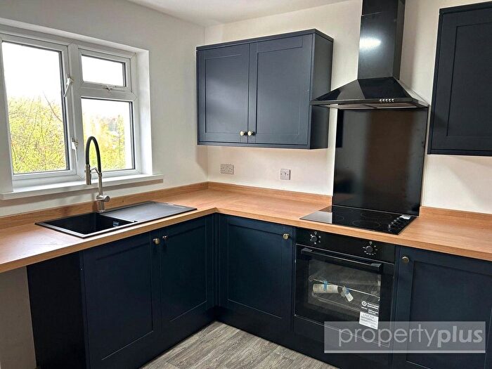 2 Bedroom Flat For Sale In Partridge Avenue, Tonypandy, CF40