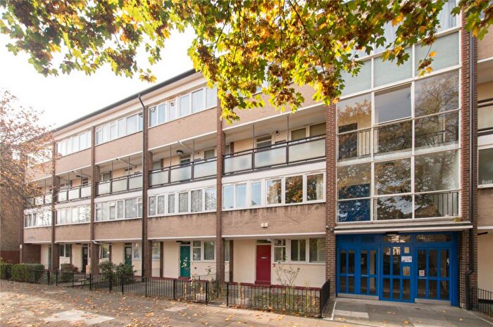 3 Bedroom Flat For Sale In Brunel House Montrell Road, Lambeth, SW2