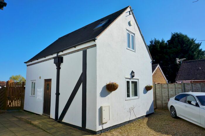2 Bedroom Cottage To Rent In Persh Lane, Maisemore, Gloucester, GL2